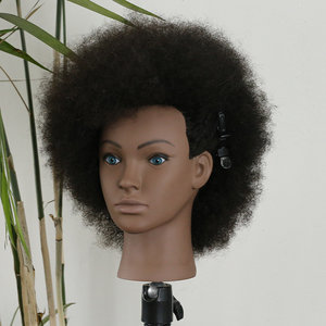 Vente en gros de 100 têtes de mannequin en cheveux humains pour la cosmétologie, tête de mannequin d'entraînement, texture de cheveux afro-américaine - Product Image 3