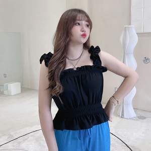 เสื้อสายเดี่ยวชีฟองสีดำสำหรับผู้หญิงไซส์ใหญ่ รุ่น N8407 แต่งระบาย สีพื้น ใส่ได้ทุกวัน เสื้อผู้หญิง ผ้าโพลีเอสเตอร์ - Product Image 4