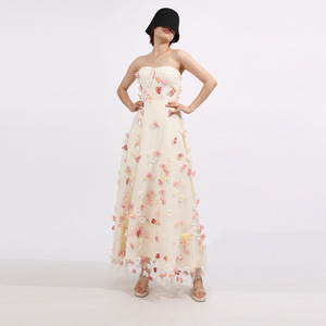 Eleganti Abiti da Sera con Applicazioni Floreali 3D, Vestito a Sirena per Donna, Abito Formale da Cerimonia, Vestito da Cocktail Aderente per Taglie Forti - Product Image 3