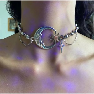 Collar Yue Qian con colgante de luna creciente, cadena de cuentas de aleación de plata, gargantilla de moda unisex, joyería YL240414 - Product Image 1