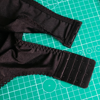 Accessoires haut de gamme pour bas et collants : Jarretelles, Boucles en caoutchouc, Boucles en métal en forme de gourde, Styles scintillants, Bas longs, Bas en soie