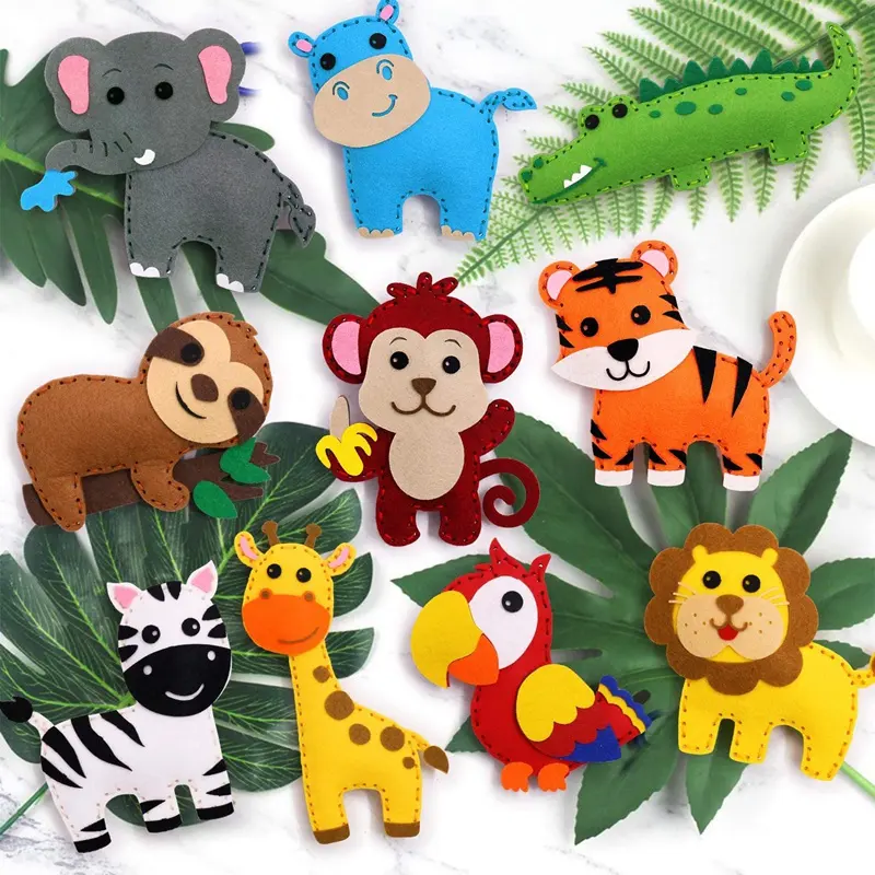 Custom Animals Craft Kit Forest Creatures DIY Sewing Felt Plush Animals Beginners Educational Sewing Set Art Craft Kits for kds