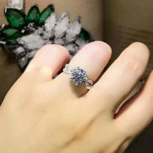 Anello di Fidanzamento a Doppia Fila con Sei Punte e Pavé per Donne, Elegante Gioiello da Matrimonio - Product Image 2