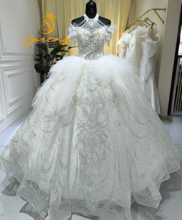 Exquisite Expensive Lace Wedding Dress Gowns for Brides