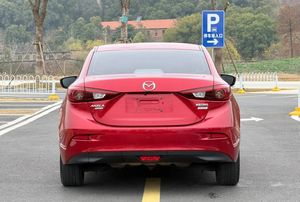 <span class=keywords><strong>Mazda</strong></span> <span class=keywords><strong>3</strong></span> Axela Sedán <span class=keywords><strong>2017</strong></span> 1.5L Automático |   Auto Usado de Diseño Kodo de Bajo Consumo, Tracción Delantera, 5 Asientos, Alto Valor de Reventa - Product Image 4