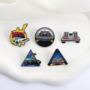 Pin de Esmalte de la Máquina del Tiempo OUTATIME, Broche de Película de Aventuras de Ciencia Ficción, Insignia para Mochila, Joyería, Regalo - Product Image 3