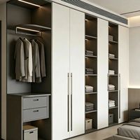 Armoire de chambre à coucher BALOM de style minimaliste italien, taille et couleur personnalisées, combinaison bois-verre, grande capacité, placard de chambre à coucher OEM