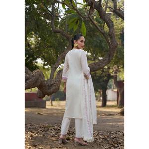 Good Quality <b>Women</b> Pure Cotton Thread Work Embroidered <b>Kurta</b> with Comfortable Trousers and Soft Dupatta Set Available For Sale - Product Image 3
