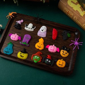 Jouets Mochi Squishy CHENXI Thème Halloween Mignons Kawaii Mini Doux Anti-stress à Presser Fantôme Chauve-souris Unisexe 6-9g Jouet de Décompression - Product Image 3