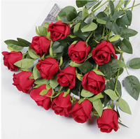 S792 pas cher prix haute qualité rouge velours Floral faux vrac fleurs artificielles roses pour la maison saint valentin décorations de mariage