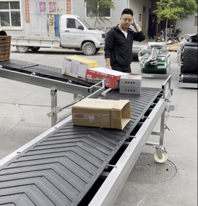 Nastro Trasportatore Inclinato Regolabile OUMU con Componenti Centrali in Acciaio Inossidabile, Garanzia 1 Anno - Product Image 6