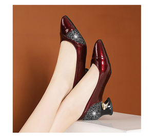 Zapatos de Mujer de Tacón Medio Puntiagudos con Boca Poco Profunda, de Moda Casual, de <span class=keywords><strong>Charol</strong></span>, con Tacón de Herradura, Sin Cordones, para Primavera y Otoño - Product Image 4