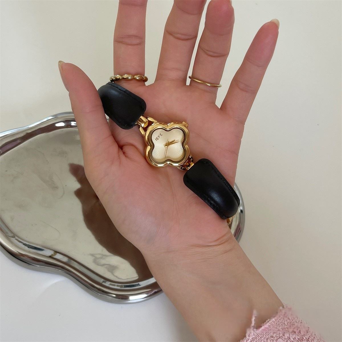 เข็มขัดดำ-กรอบทอง-หน้าทอง