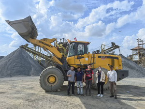 รถตักล้อยาง Changlin ขายดี ราคาสุดคุ้ม ยี่ห้อชั้นนำ เครื่องยนต์ Tier II Stage 3 ตัน รถตักหน้าสำหรับงานฟาร์ม พร้อมที่หนีบหญ้า - Product Image 6