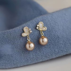 Pendientes colgantes <span class=keywords><strong>de</strong></span> perlas <span class=keywords><strong>de</strong></span> <span class=keywords><strong>mariposa</strong></span> para mujer, pendientes <span class=keywords><strong>de</strong></span> gota <span class=keywords><strong>de</strong></span> fresa Rosa elegantes <span class=keywords><strong>de</strong></span> circón, joyería <span class=keywords><strong>de</strong></span> boda, pendientes <span class=keywords><strong>de</strong></span> moda - Product Image 2