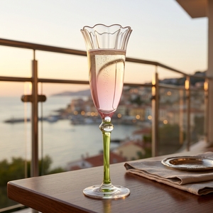 Copa <span class=keywords><strong>de</strong></span> <span class=keywords><strong>Vino</strong></span> <span class=keywords><strong>Tinto</strong></span> <span class=keywords><strong>de</strong></span> <span class=keywords><strong>Cristal</strong></span>, Copa <span class=keywords><strong>de</strong></span> Champán, Copa Medieval Europea Vintage, Copa Retro con Degradado <span class=keywords><strong>de</strong></span> Color y Diseño Floral - Product Image 1