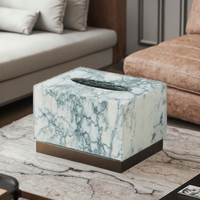 Porte-mouchoirs en marbre rose et vert naturel de luxe moderne, grande dalle durable, finition polie, taille personnalisée, design graphique pour villa