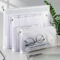 Sac de toilette transparent en vinyle givré avec logo personnalisé, imperméable, avec fermeture éclair, sac de toilette en PVC transparent