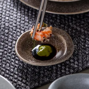 クリエイティブなセラミックソース料理調味料料理小さなセラミック料理カラフルな日本料理