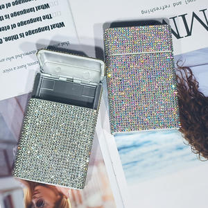 Étui à cigarettes pour femmes incrusté de diamants étui à cigarettes de luxe flash en diamant push-pull - Product Image 1
