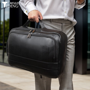 Bolso de Cuero para Viajes de Negocios para Hombre, Marca Tiding, para Laptop de 15.6 Pulgadas, Gran Capacidad, Color Negro Sólido, Asa Suave, Bolsillo Interior con Cremallera - Product Image 1