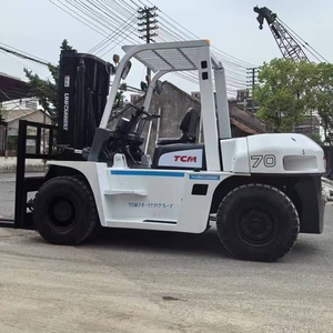 Montacargas Diésel Usado TCM Komatsu FD70Z8 de 2.5/3/4/5/7/10/15/16/25/30 Toneladas con Tres Motores Nissan Isuzu en Venta - Product Image 1