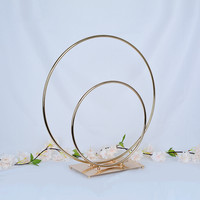 Support floral en métal doré, forme élégante, durable, pour la présentation de fleurs, cadeaux de fête, anniversaires, mariages, décoration d'hôtel, vente en gros, décoration de table
