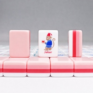 Fichas de Mahjong Americanas de Acrílico Rosa Claro de Cuatro Capas con Diseño de Mono Rosa, para Jugar en Casa y Reuniones - Product Image 2