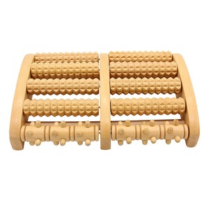Direktverkauf ab Werk Natürlicher Holz-Fußmassageroller Fußtherapie-Schleifroller Fußpunkt-Massagegerät - Product Image 2