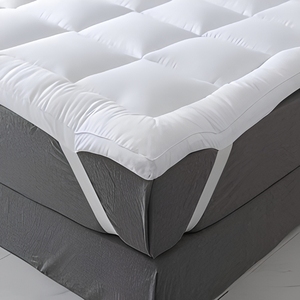 <span class=keywords><strong>Surmatelas</strong></span> moelleux - <span class=keywords><strong>Surmatelas</strong></span> matelassé moelleux avec sangles antidérapantes pour un confort supplémentaire - Product Image 2