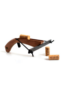 La mejor venta Kalid Medieval Mini ballesta negra (con 2 balas de corcho) Juego de juguetes para Halloween Cosplay - Product Image 4