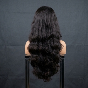 Perruque en cheveux humains longs et ondulés de qualité supérieure, 100 % cheveux vierges, noirs naturels, perruque à ondulations douces pour femmes, fournisseur de cheveux en gros - Product Image 1