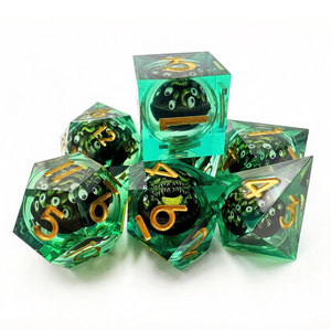 Juego de dados de resina de 7 piezas con borde afilado, núcleo líquido esmeralda, ojos de monstruo Cthulhu multiojos y números dorados para juegos de rol de mesa DnD - Product Image 5