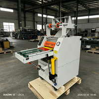Machine à plastifier robuste 8520, largeur de travail de 330 mm, pour les applications d'impression et d'emballage commerciales à fort volume