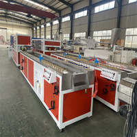 Ligne d'extrusion de plaques alvéolaires en PP PC pour machine à panneaux grillagés