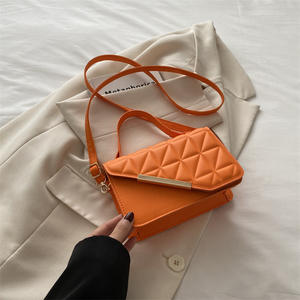 I-0988 Bolso Bandolera de Moda para Mujer, Multicolor, con Diseño de Diamantes Cuadrados, para Verano e Invierno, con una Sola Correa - Product Image 3