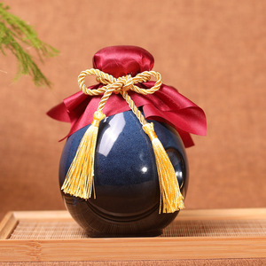 דיקנטר יין וטקילה מעוצב מודרני, בעל קיבולת מותאמת אישית, עשוי פורצלן בר קיימא, בקבוק קרמי בעבודת יד לשימוש במסיבות - Product Image 3