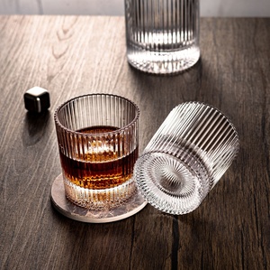 Vaso de Whisky Clásico de Cristal NOVARE de 300 ml con Diseño de Rayas Verticales para Regalos, Venta al por Mayor Directa de Fábrica - Product Image 5