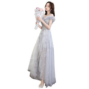 143 महिलाओं के कढ़ाई एपलीज कंधे की शाम के कपड़े हल्के नीले रंग की प्रपोम क्विनेरा पोशाक - Product Image 5