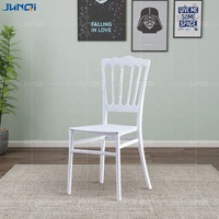 Chaises de mariage en résine PP pour événements Stockage de chaises en plastique de couleur blanche bon marché