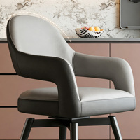 Chaise de salle à manger moderne italienne à dossier creux, silencieuse et pivotante, pour usage domestique, également adaptée à la salle à manger, au bureau ou à la salle d'étude.