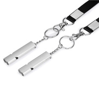 Kits de survie en plein air personnalisés en gros, sifflet en alliage d'aluminium avec cordons et mousquetons, sifflet d'urgence à fréquence variable