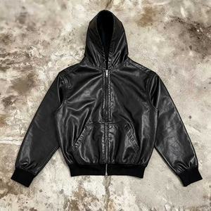 Hoodie en cuir PU ciré vieilli style Y2K streetwear personnalisé, coupe oversize à épaules tombantes, court et carré, avec fermeture éclair - Product Image 2