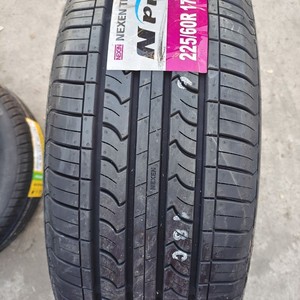 สำหรับยาง Npriz CX SH6 Radial 225/45R17 91W สำหรับรถซีดาน - Product Image 1