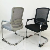 Chaises de conférence modernes, simples, personnalisables et confortables pour réunions, formations du personnel et bureaux