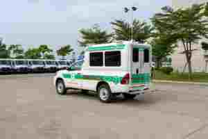 Tout nouveau Toyota Hilux Diesel tout-terrain Ambulance Pickup Transmission manuelle Véhicule d'urgence de haute qualité à vendre - Product Image 5