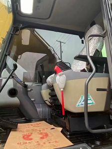 Excavatrices à PC240LC-8 Komatsu 24 tonnes à basse heure | Pelle hydraulique d'origine du Japon pour l'exploitation minière et la démolition - Product Image 4