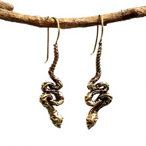 Boucles d'oreilles longues en laiton pour femmes Boucles d'oreilles pendantes à la mode pour filles - Product Image 1