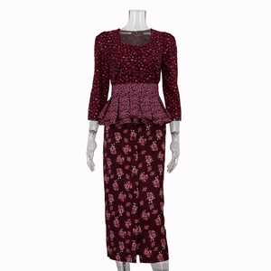 2025 nuovo collo quadrato <span class=keywords><strong>con</strong></span> <span class=keywords><strong>spacco</strong></span> <span class=keywords><strong>con</strong></span> volant abbottonato lungo elegante abito a matita floreale Vintage in due pezzi Set da donna <span class=keywords><strong>abiti</strong></span> <span class=keywords><strong>con</strong></span> corsetto - Product Image 5