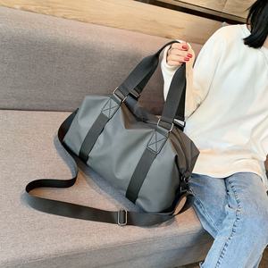 Amazons-Bolsa de nailon impermeable para <span class=keywords><strong>mujer</strong></span>, bolsa <span class=keywords><strong>deportiva</strong></span> de viaje para gimnasio, fin de semana, 4 colores, superventas, venta al por mayor - Product Image 4